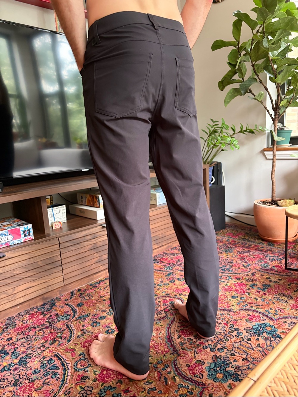 lululemon Men's Black Relaxed Warpstreme